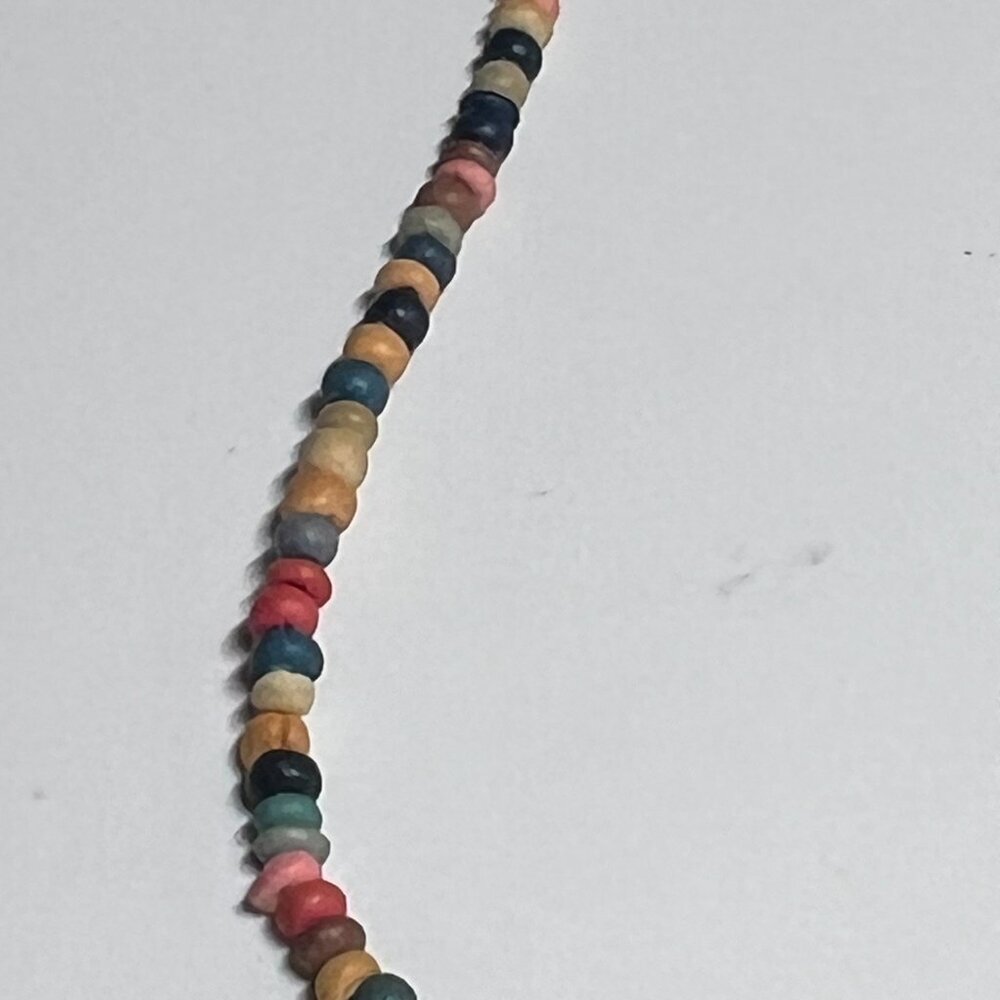 Multicolor Beaded Necklace 18" - Picture 2 of 3